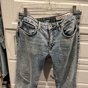 Boyfriend jean, great stretch & super soft